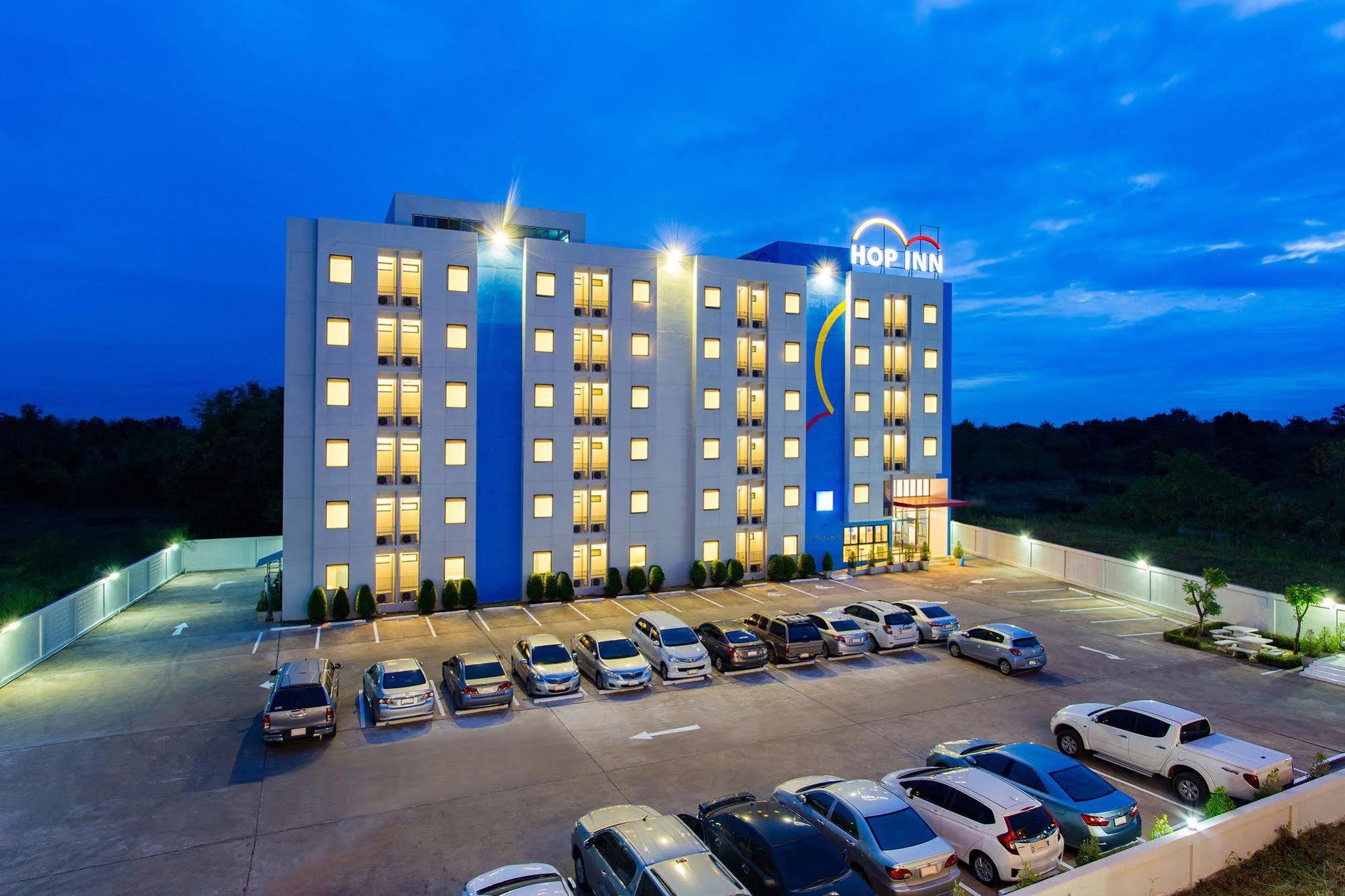 Hop Inn Lampang Exteriör bild